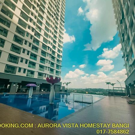 Aurora Vista Homestay Bangi At Vista Bangi With Wifi Netflix Gym Sauna Coway Swimming Pool-River View Каджанг Экстерьер фото