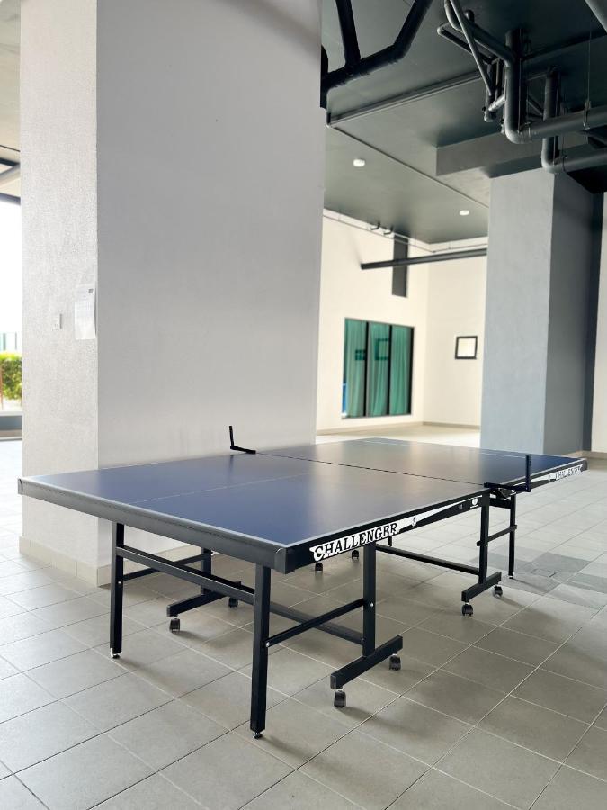 Aurora Vista Homestay Bangi At Vista Bangi With Wifi Netflix Gym Sauna Coway Swimming Pool-River View Каджанг Экстерьер фото