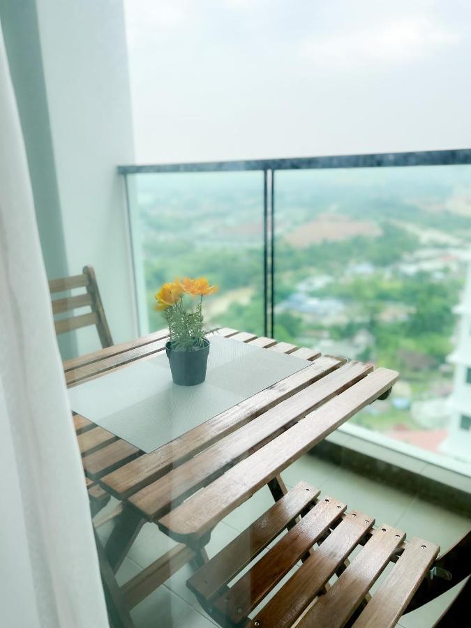 Aurora Vista Homestay Bangi At Vista Bangi With Wifi Netflix Gym Sauna Coway Swimming Pool-River View Каджанг Экстерьер фото