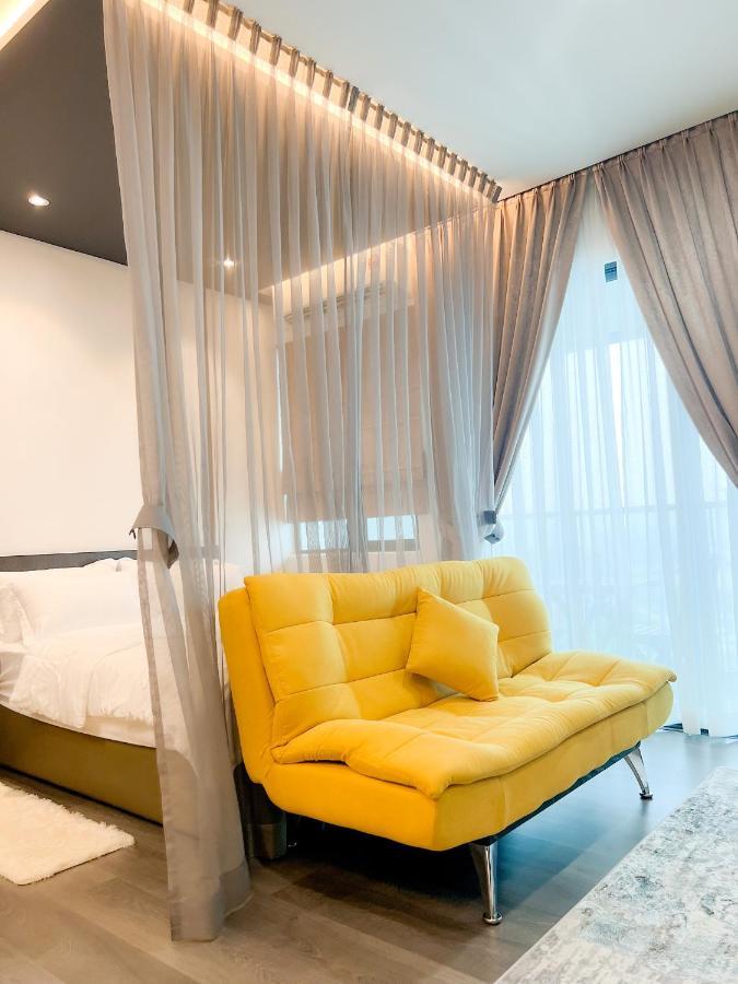 Aurora Vista Homestay Bangi At Vista Bangi With Wifi Netflix Gym Sauna Coway Swimming Pool-River View Каджанг Экстерьер фото
