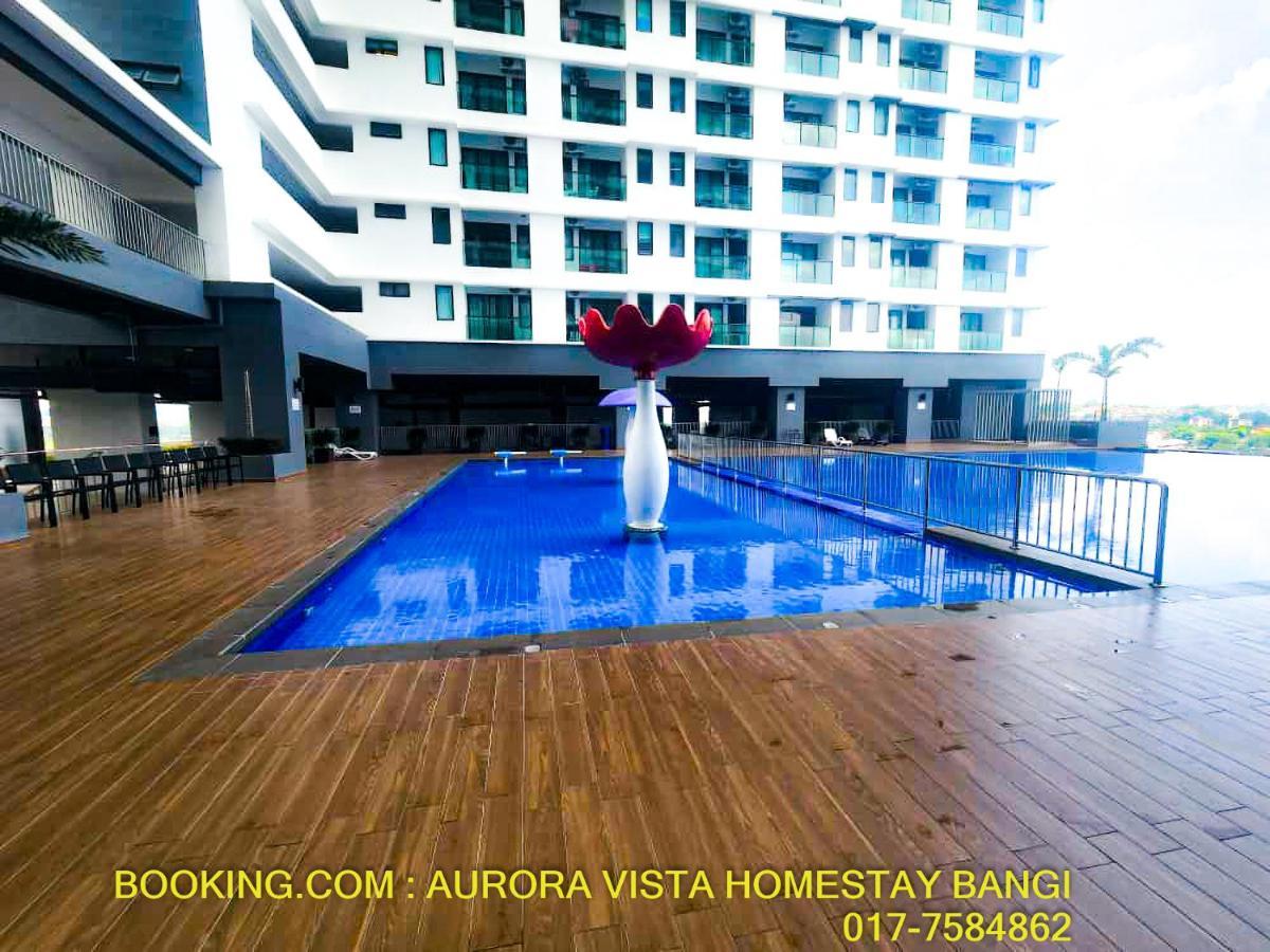 Aurora Vista Homestay Bangi At Vista Bangi With Wifi Netflix Gym Sauna Coway Swimming Pool-River View Каджанг Экстерьер фото